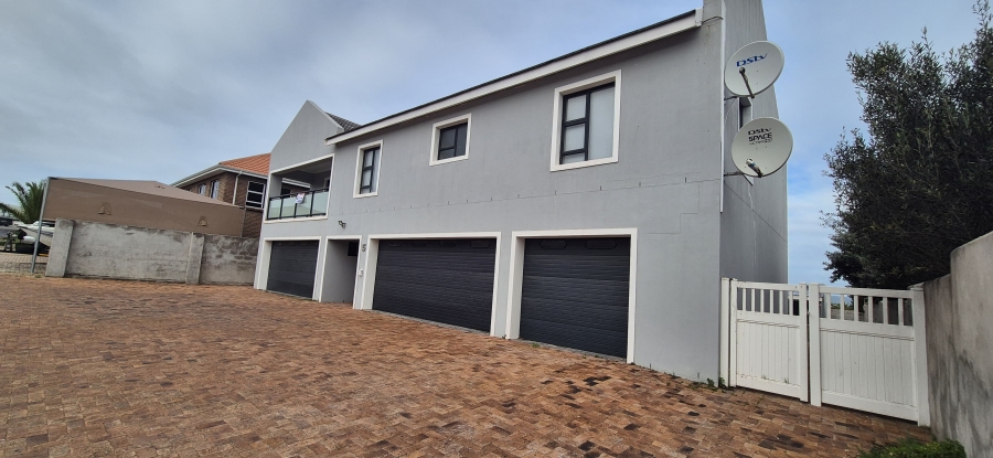 5 Bedroom Property for Sale in Myburgh Park Western Cape